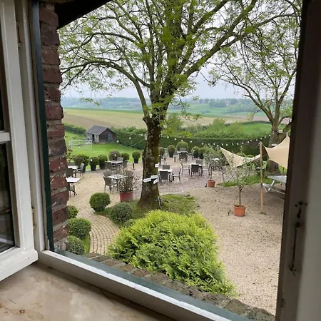 Valley View 3 Atmospheric 5 Person Near Valkenburg Voerendaal