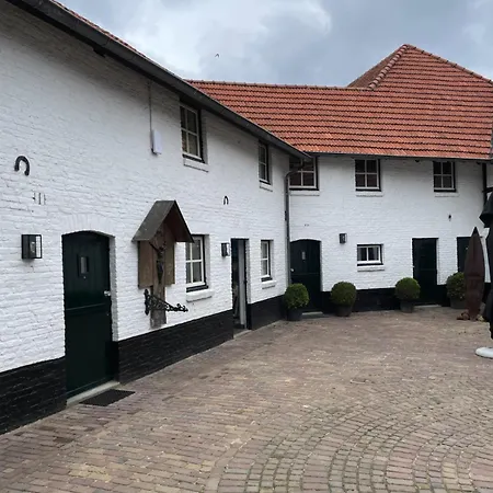 Valley View 3 Atmospheric 5 Person Near Valkenburg *